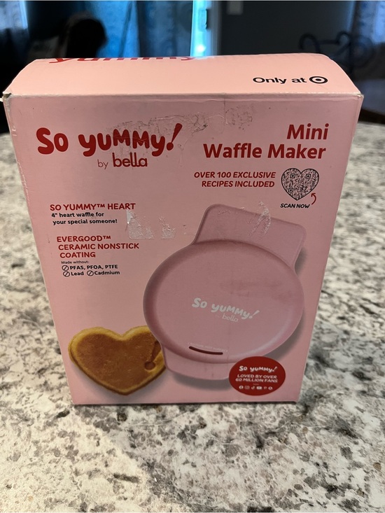 So yummy by Bella Other - So Yummy by Bella Pink Mini Waffle Maker NIB